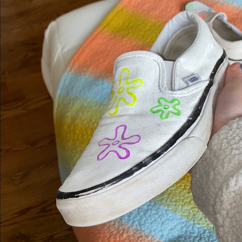 spongebob themed vans